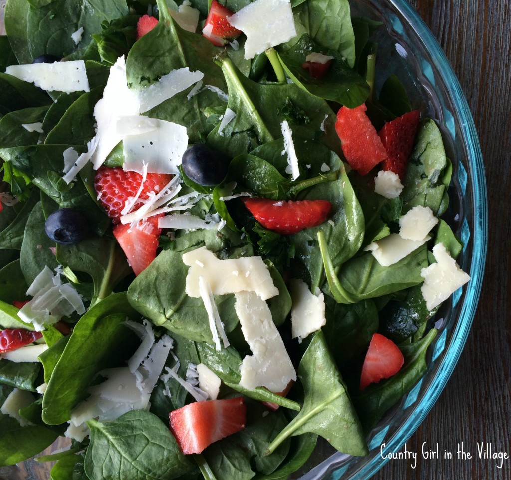 Spinach Berry Salad recipe